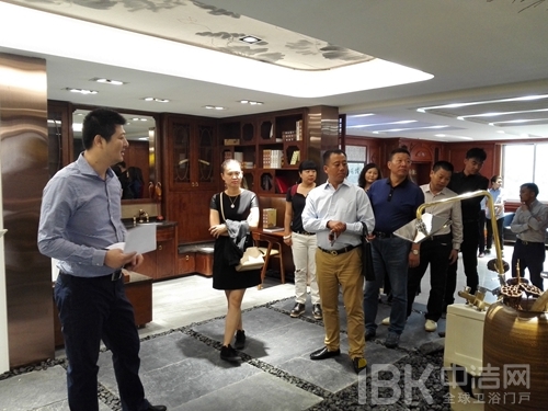 心海伽藍展廳全新亮相，迎經(jīng)銷商考察團首批參觀