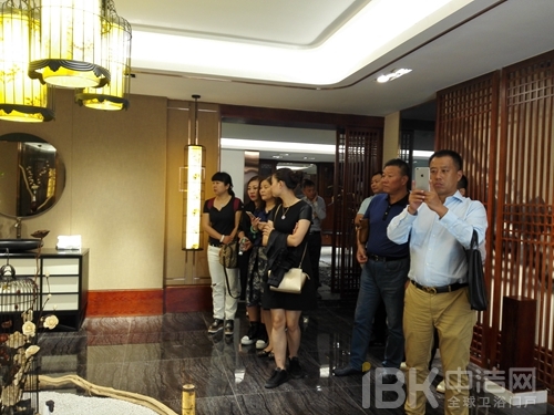 心海伽藍展廳全新亮相，迎經(jīng)銷商考察團首批參觀